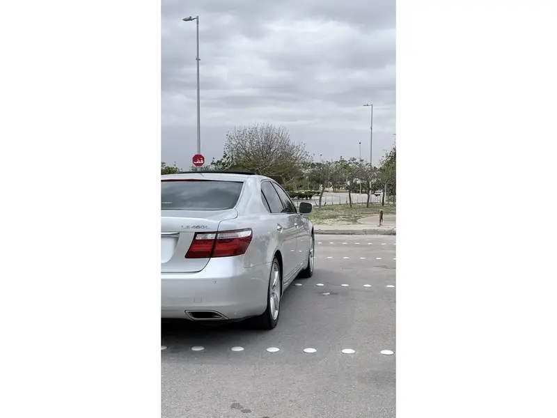 Lexus LS 2008 10