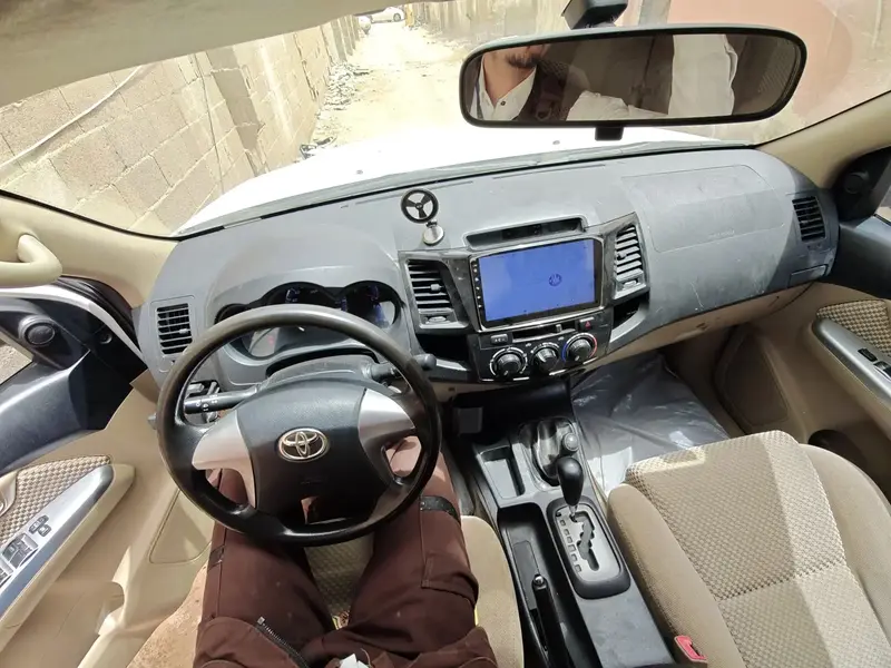 Toyota Fortuner 2015 9