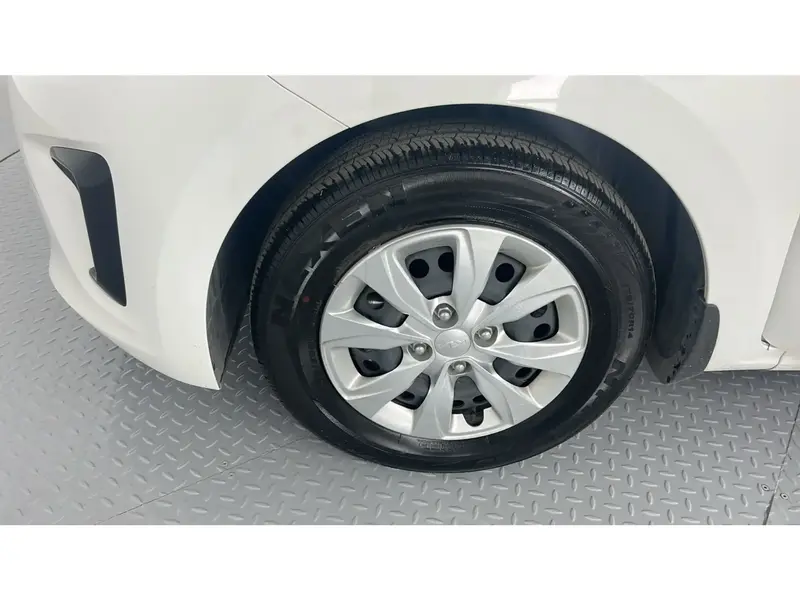 KIA Pegas GL 2026 17