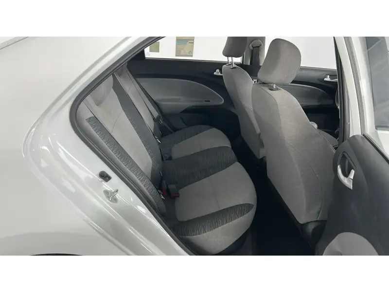 KIA Pegas GL 2026 17