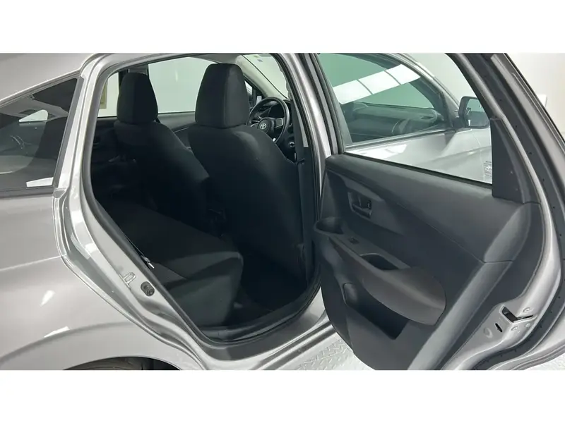 Toyota Yaris Y 2026 13