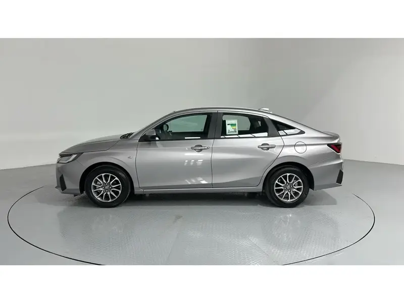 Toyota Yaris Y 2026 8