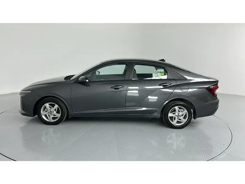 Hyundai Accent GL 2026 8