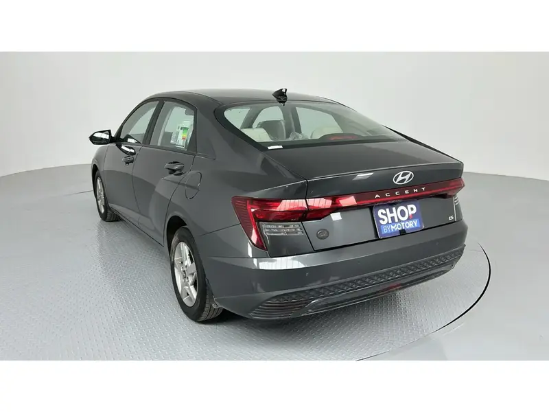 Hyundai Accent GL 2025 5