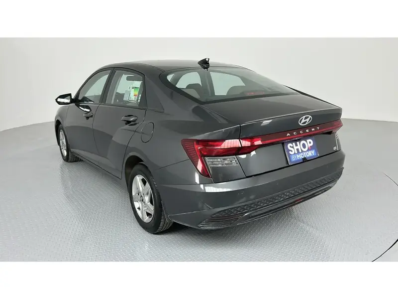Hyundai Accent GL 2026 4