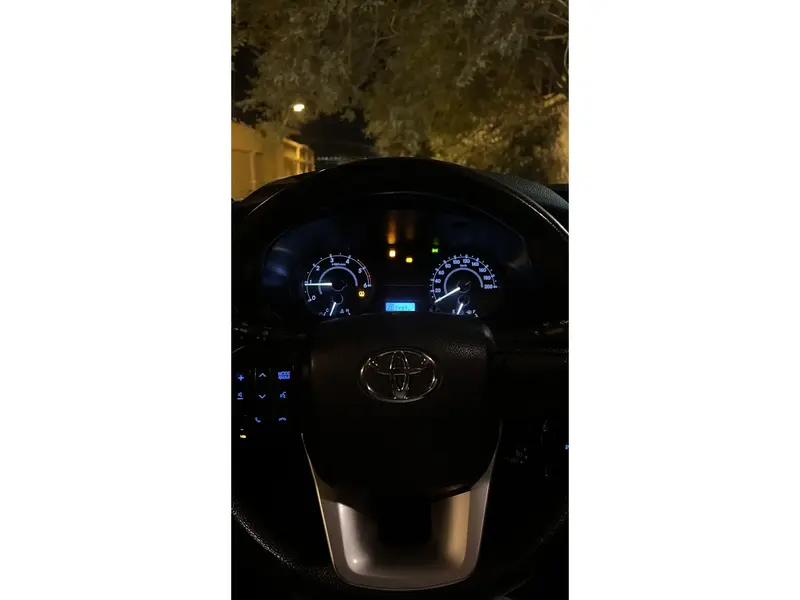 Toyota Hilux 2019 7