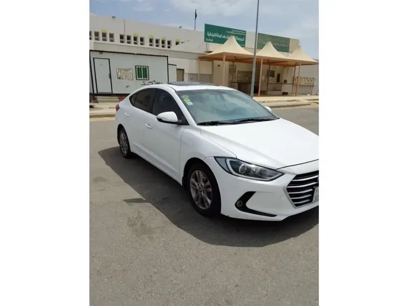 هيونداي إلنترا 2016 2