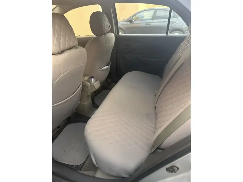 Toyota Yaris 2013 7