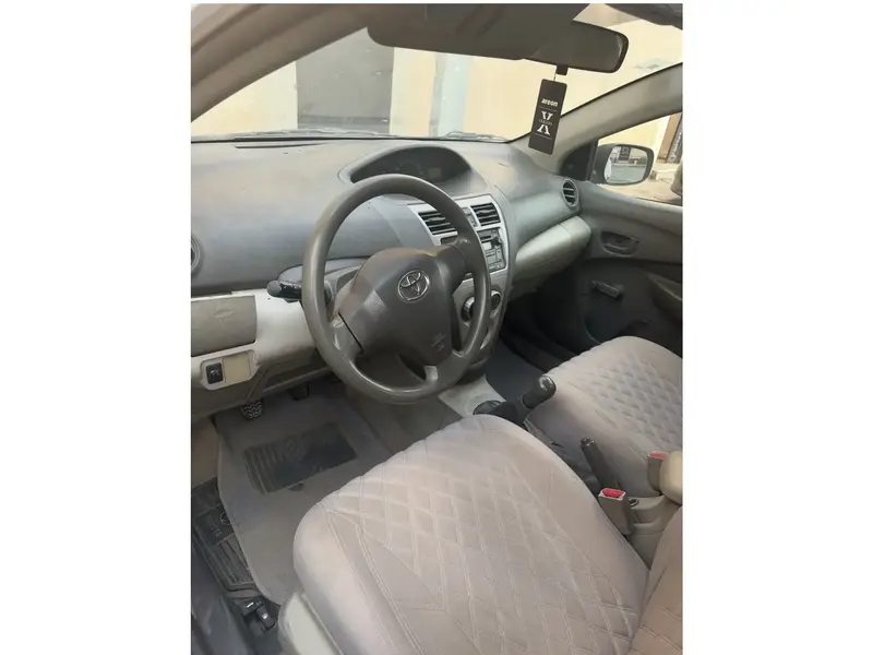 Toyota Yaris 2013 5