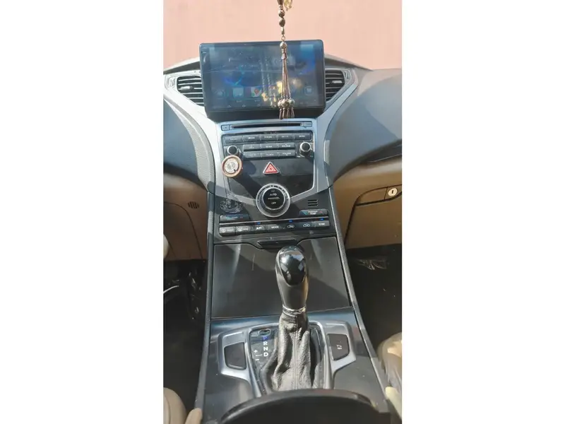 Hyundai Azera 2015 2