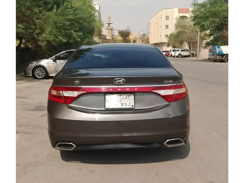 Hyundai Azera 2015 4