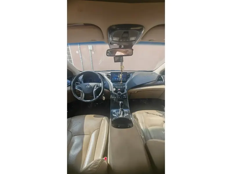 Hyundai Azera 2015 5