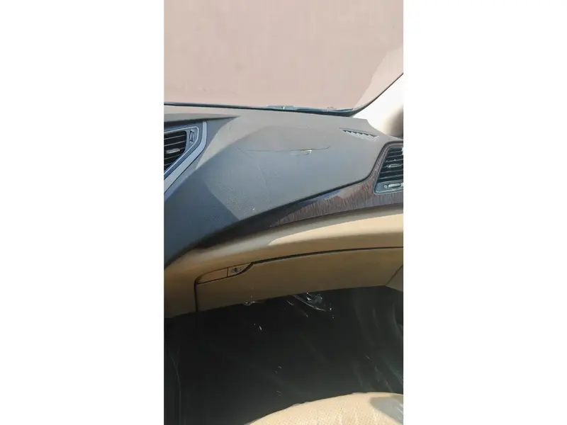 Hyundai Azera 2015 10