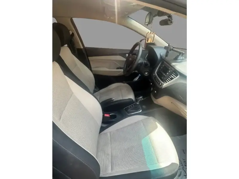 Hyundai Accent 2022 4