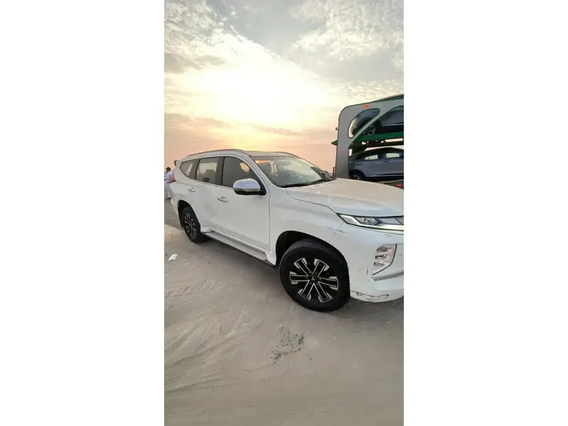 Mitsubishi MONTEROSPORT 2022 2