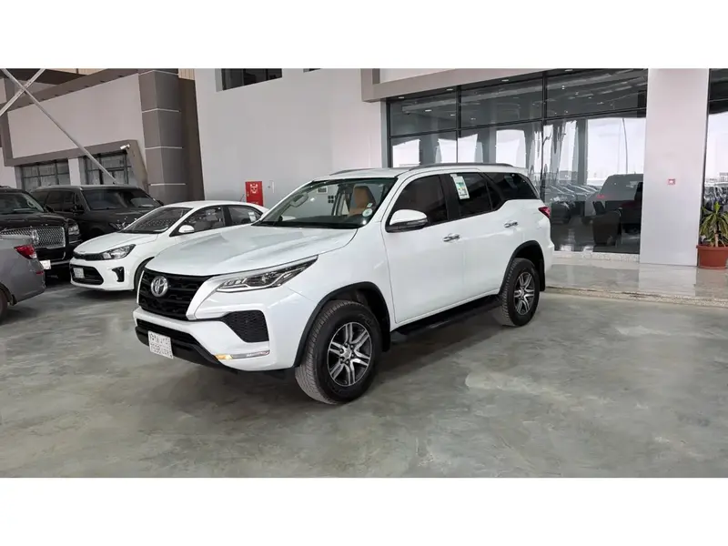 Toyota Fortuner 2024 2