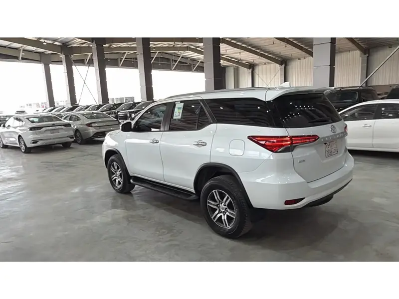 Toyota Fortuner 2024 7