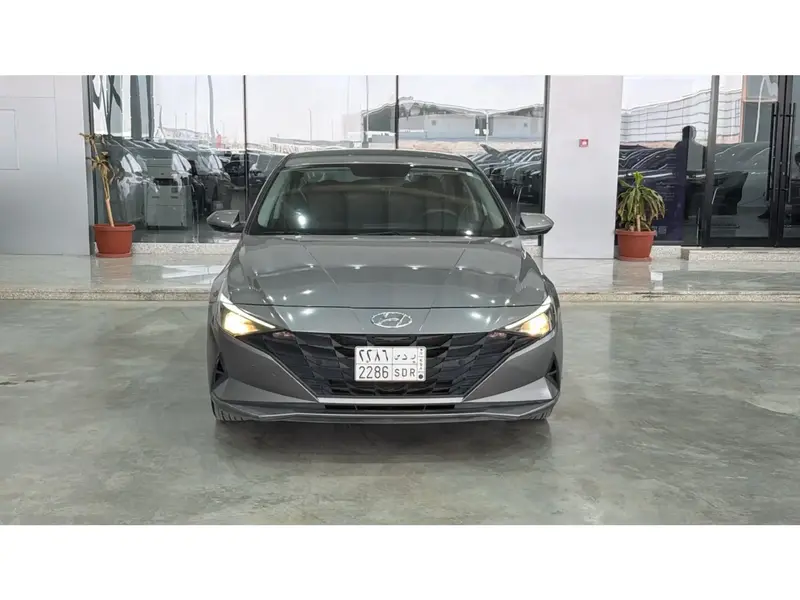 Hyundai Elantra 2023 1