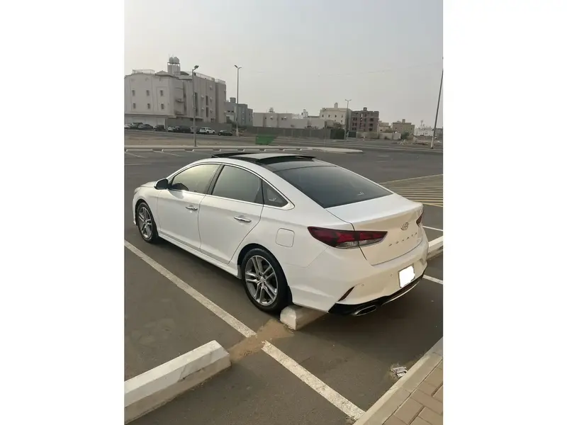Hyundai Sonata 2018 3