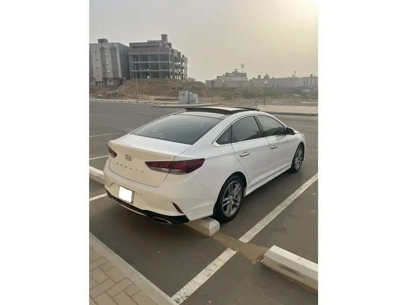 Hyundai Sonata 2018 4