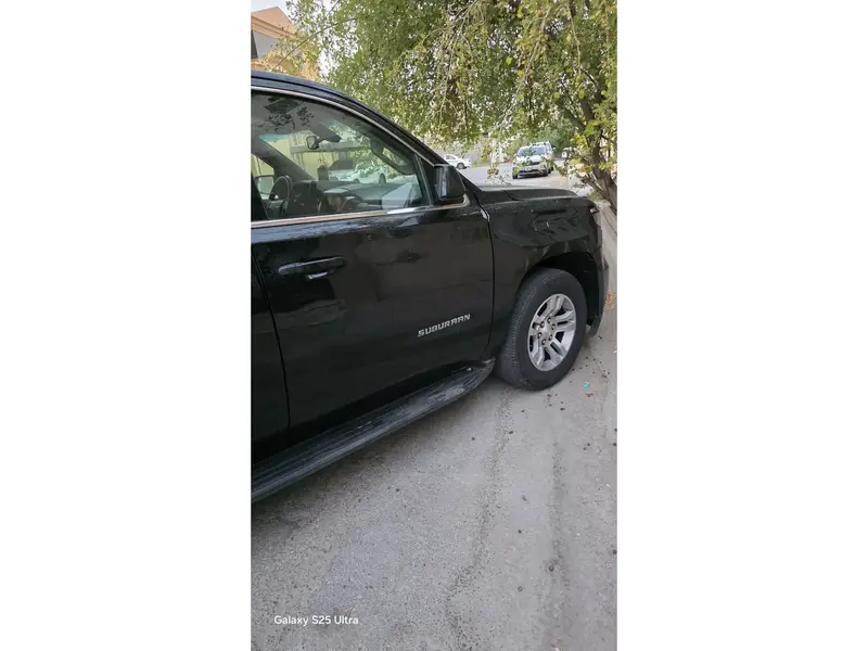 Chevrolet Suburban 2016 6