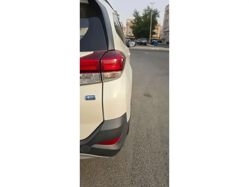 Toyota Rush 2023 3