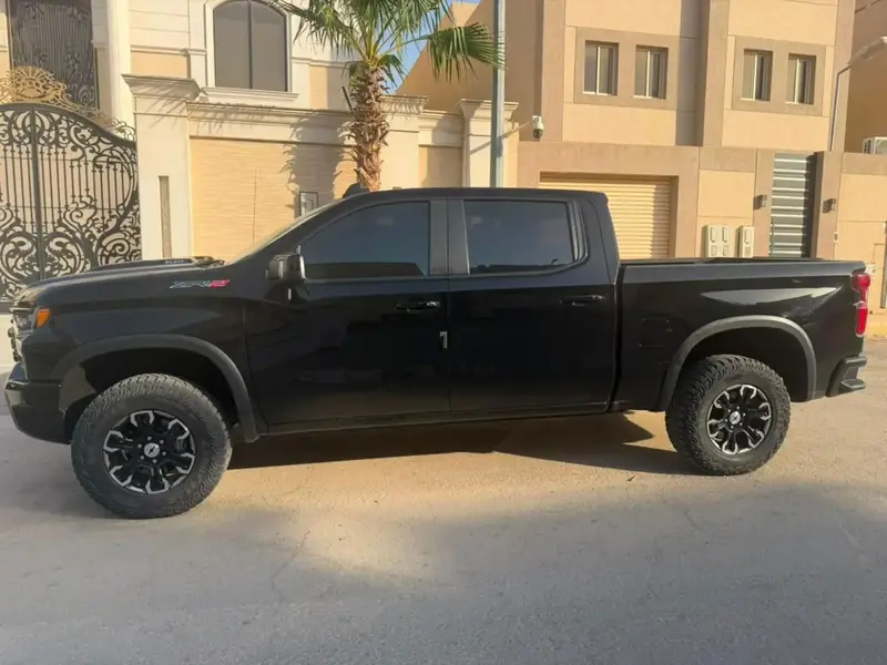 Chevrolet Silverado 2023 1