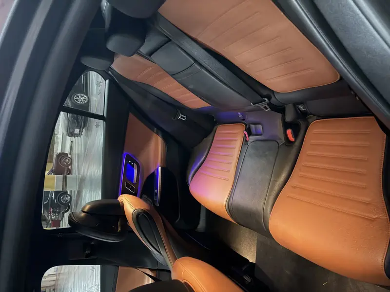 Mercedes C 2024 10