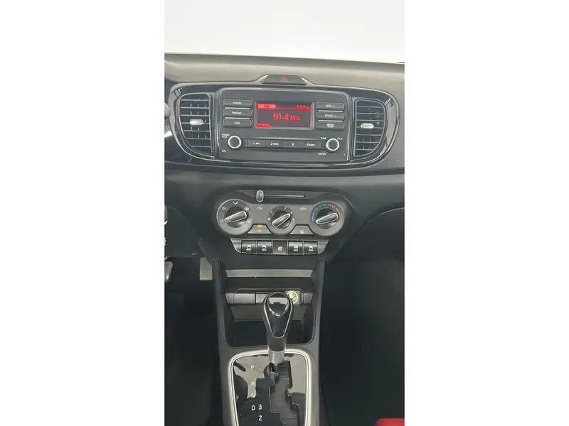 KIA Pegas GL 2026 12