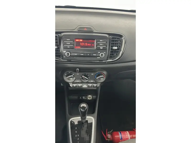KIA Pegas GL 2026 12