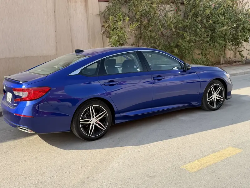 Honda Accord 2022 3