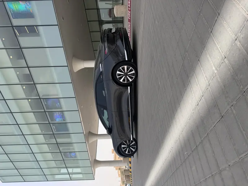 Lucid Air Pure 2025 5