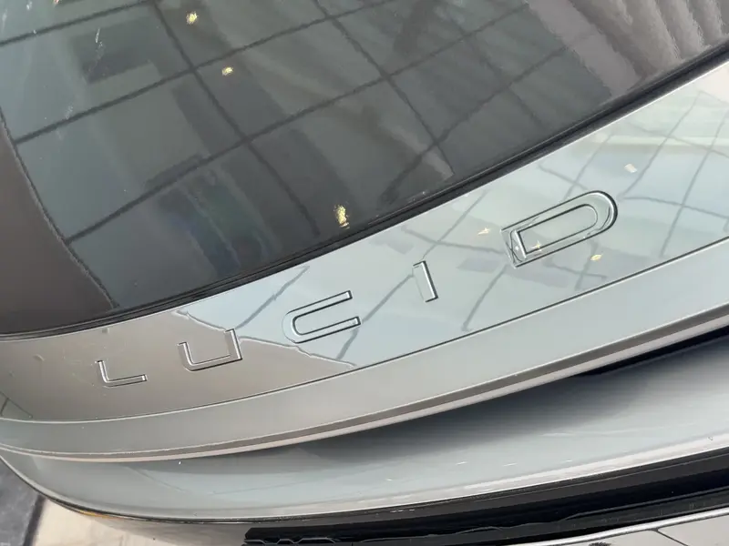 Lucid Air Pure 2025 17