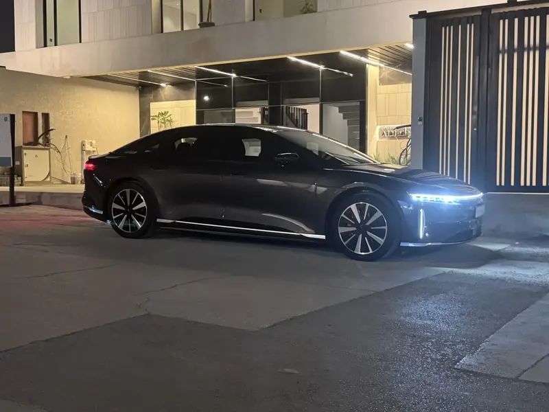 Lucid Air Pure 2025 20