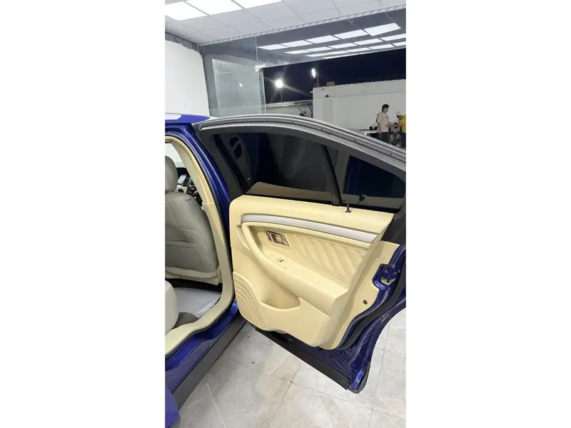 Ford Taurus 2014 12