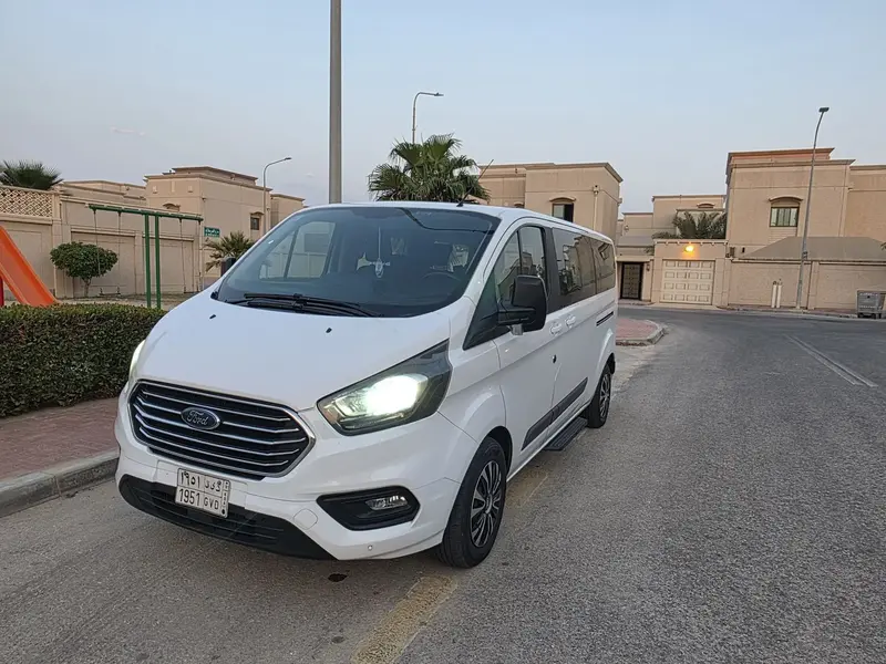 Ford Transit 2019 4
