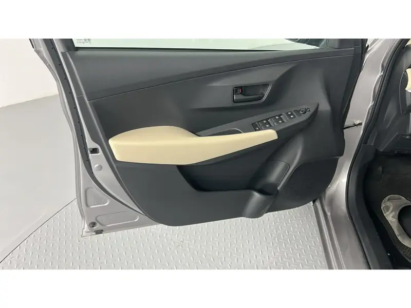 Toyota Yaris Y 2026 13
