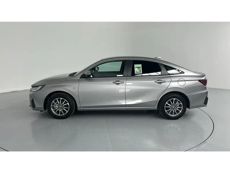 Toyota Yaris Y 2026 7