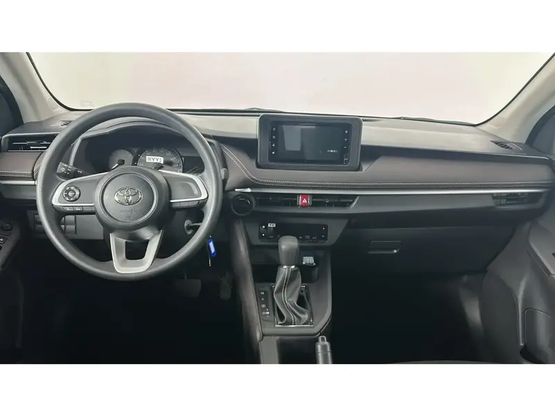 Toyota Yaris Y 2026 9