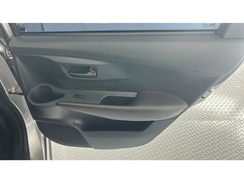 Toyota Yaris Y 2026 13