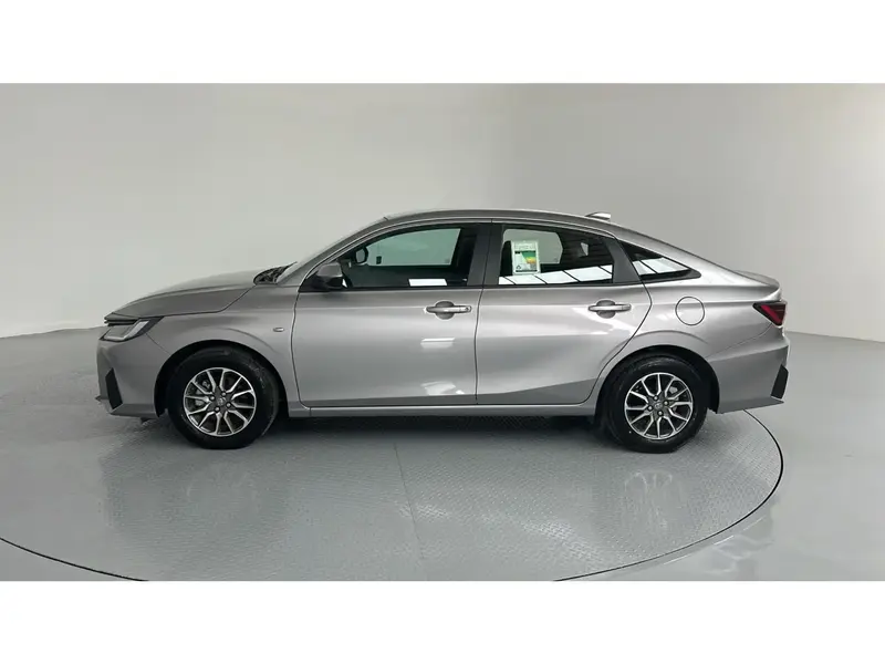 Toyota Yaris Y 2026 6