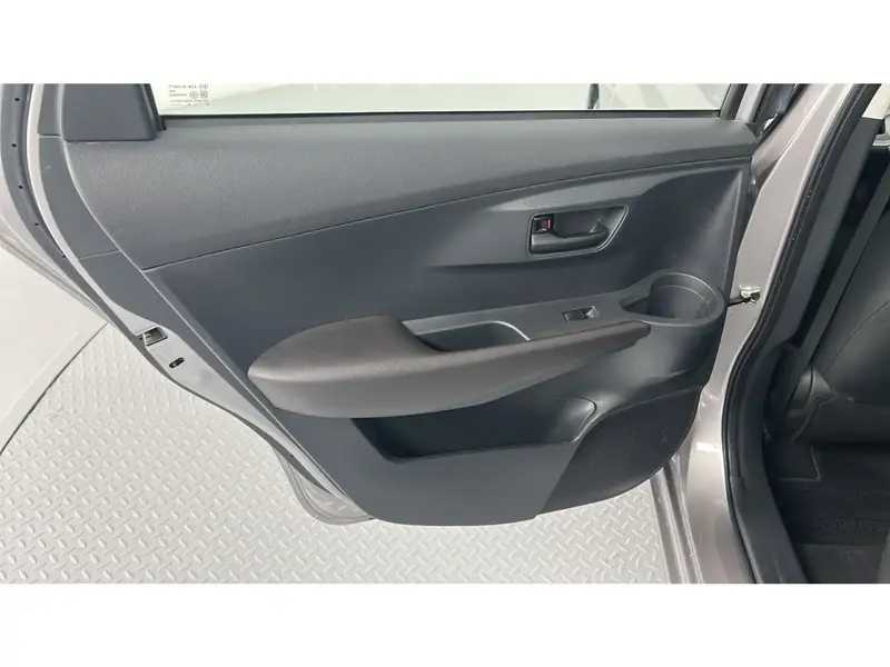 Toyota Yaris Y 2026 12
