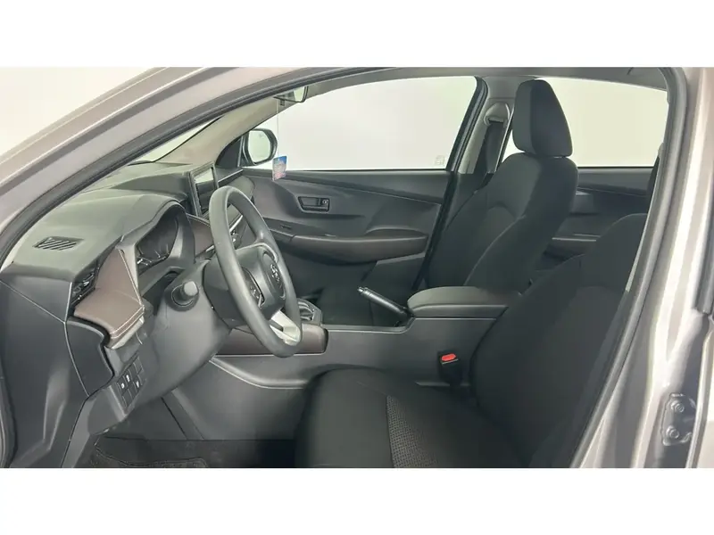 Toyota Yaris Y 2026 13