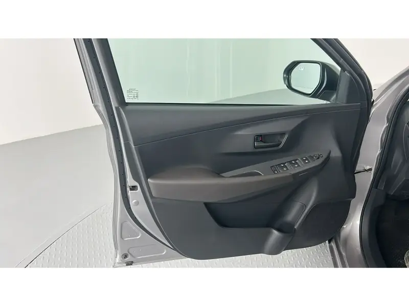 Toyota Yaris Y 2026 11