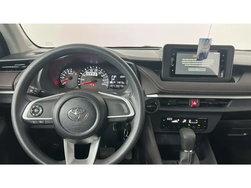 Toyota Yaris Y 2026 9