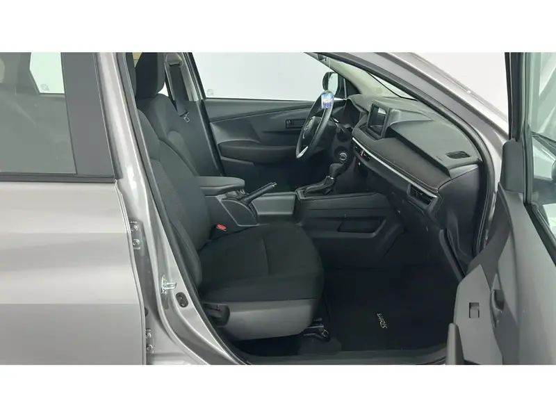 Toyota Yaris Y 2026 14