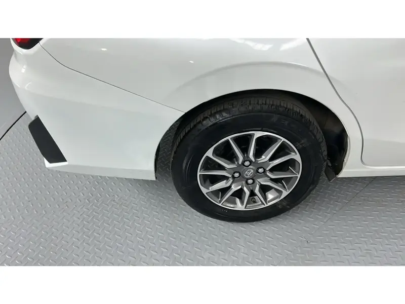 Toyota Yaris Y 2026 16
