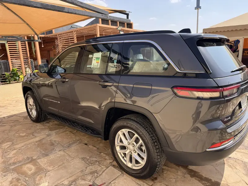 Jeep Cherokee 2025 2