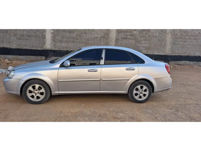 Chevrolet Optra 2009 9