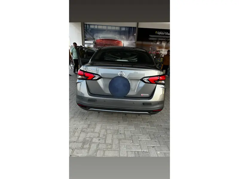 Nissan Sunny 2022 3